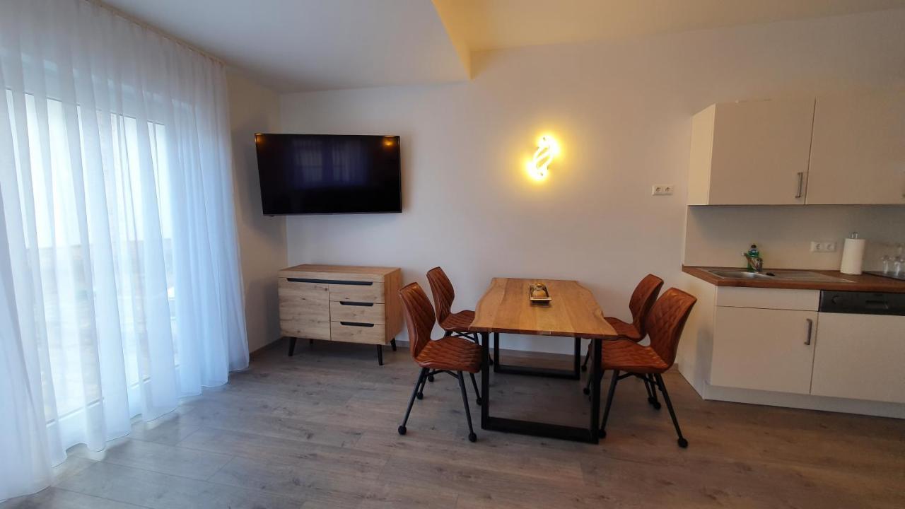 צינוביץ Ferienwohnungen "Godewind", Appartements Mit Balkon Oder Terrasse מראה חיצוני תמונה