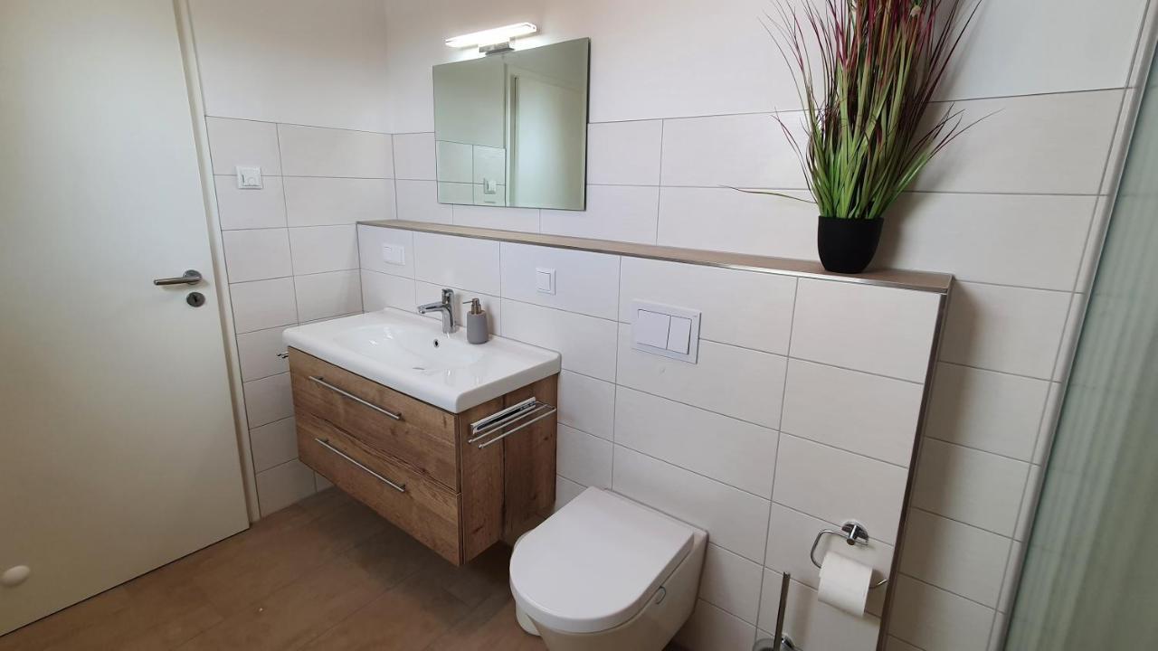 צינוביץ Ferienwohnungen "Godewind", Appartements Mit Balkon Oder Terrasse מראה חיצוני תמונה